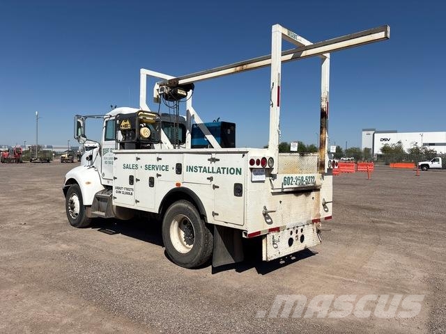 Peterbilt 335 Municipal / general purpose vehicles