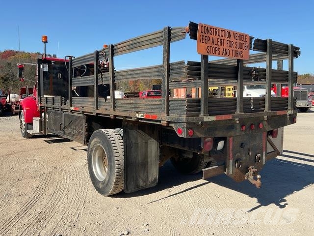 Peterbilt 335 Caminhões de mesa/dropside