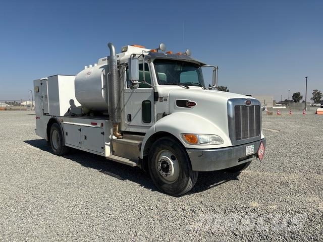 Peterbilt 337 Camiones cisternas