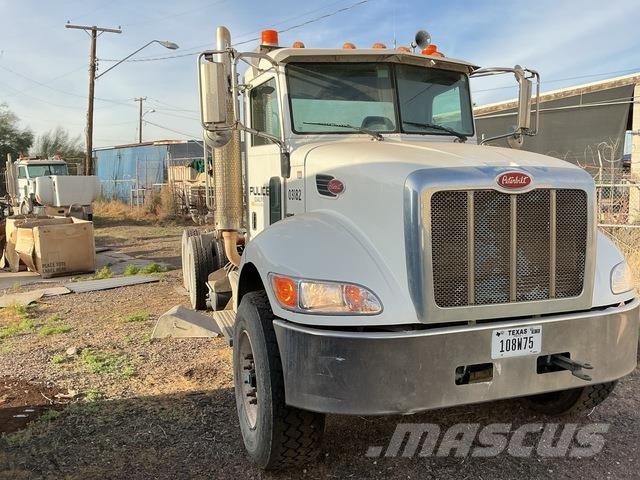 Peterbilt 348 Cabinas