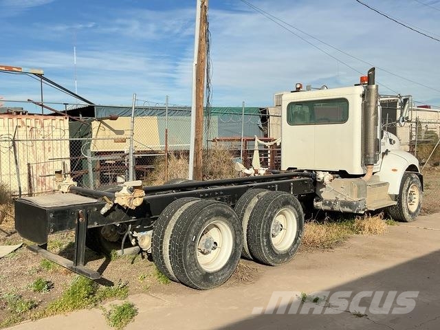 Peterbilt 348 Cabinas