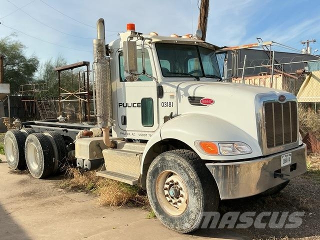 Peterbilt 348 Cabinas