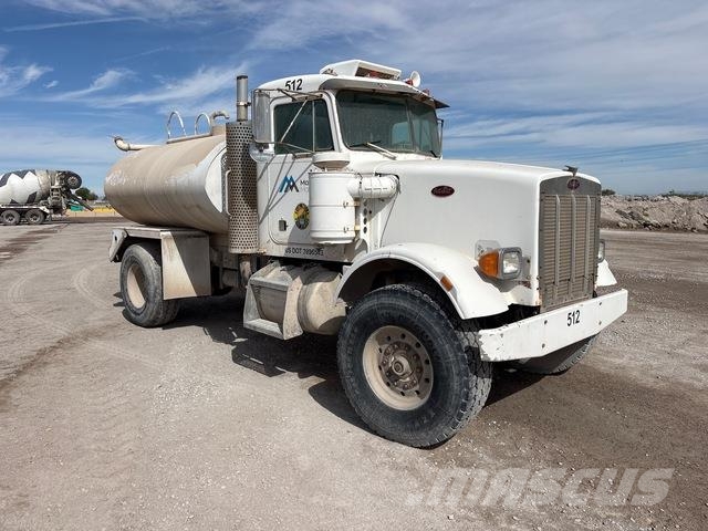 Peterbilt 348 Auto-tanques