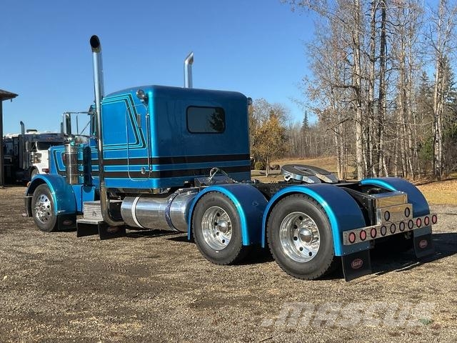 Peterbilt 359 Тягачі