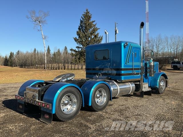 Peterbilt 359 Тягачі