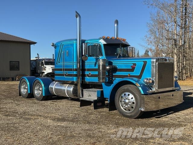 Peterbilt 359 Тягачі