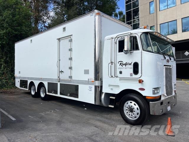 Peterbilt 362 Sunkvežimiai su dengtu kėbulu