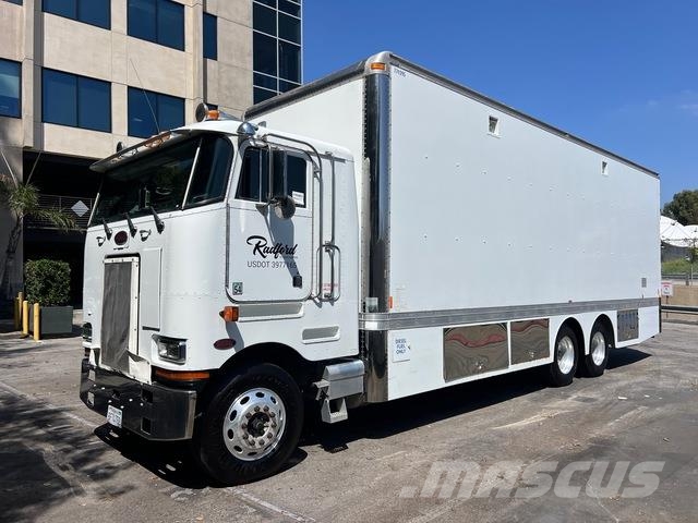 Peterbilt 362 Sunkvežimiai su dengtu kėbulu