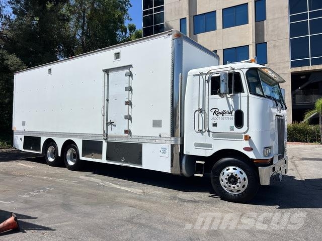 Peterbilt 362 Sunkvežimiai su dengtu kėbulu