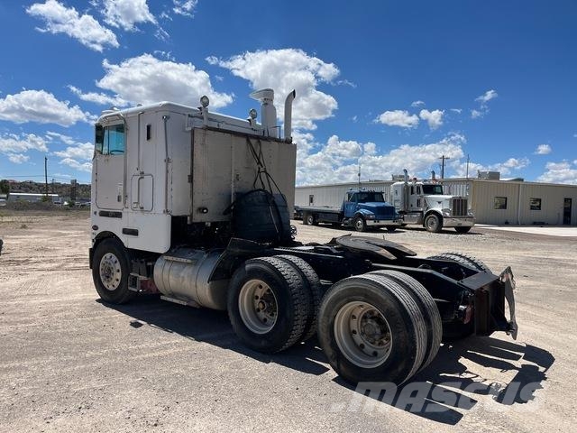 Peterbilt 362M90 Kabine i unutrašnjost