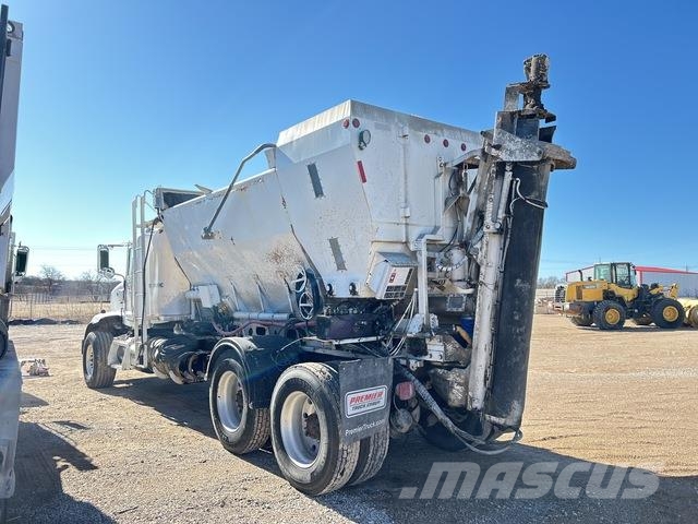 Peterbilt 365 Camiones hormigonera