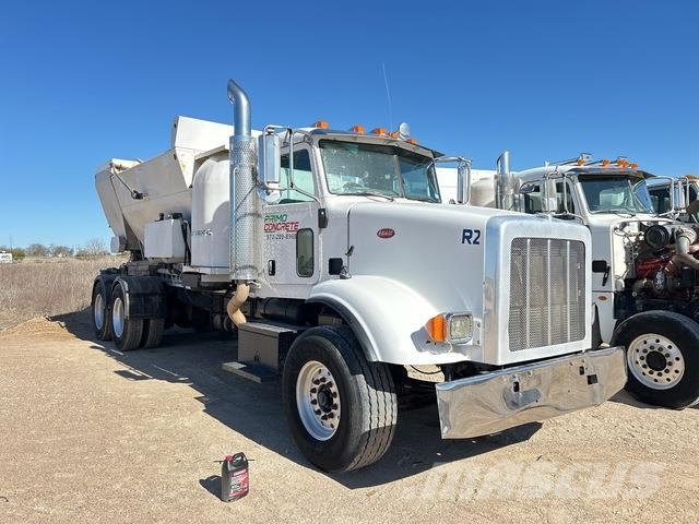 Peterbilt 365 Camiones hormigonera