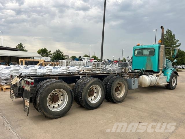 Peterbilt 365 캐빈 및 인테리어