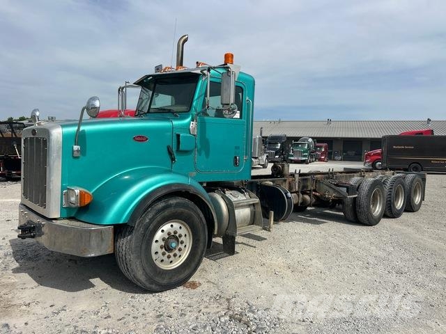 Peterbilt 365 Kabíny a interiér