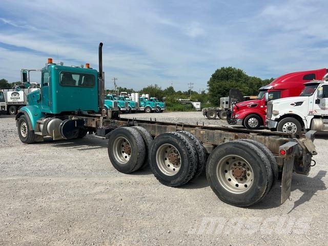 Peterbilt 365 Kabíny a interiér