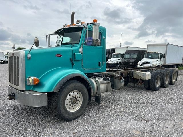 Peterbilt 365 كابينة والداخلية