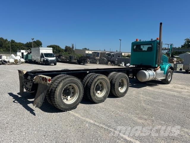 Peterbilt 365 Kabiinid
