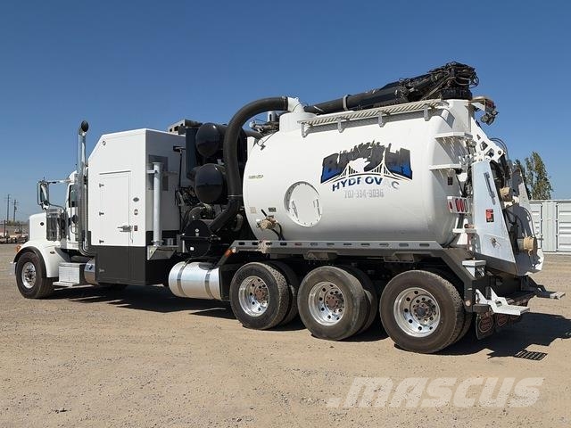 Peterbilt 367 Excavadoras sobre orugas