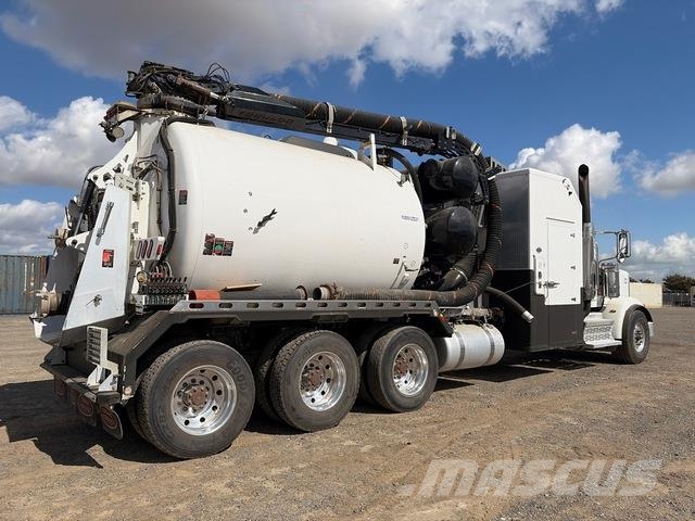 Peterbilt 367 Paletli ekskavatörler