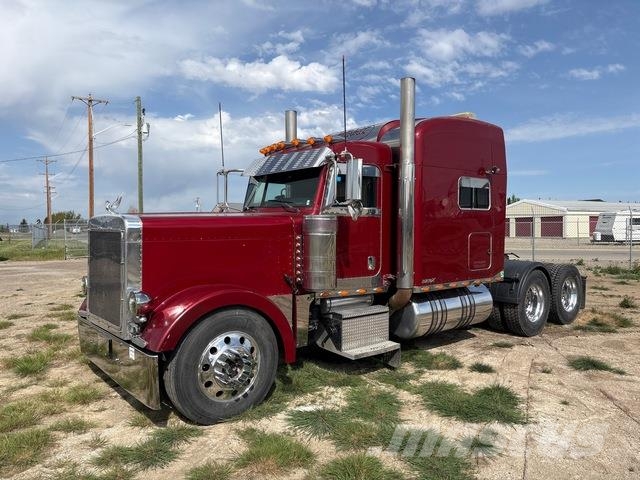 Peterbilt 379X Prime Movers