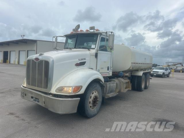Peterbilt 384 Vandens sunkvežimiai