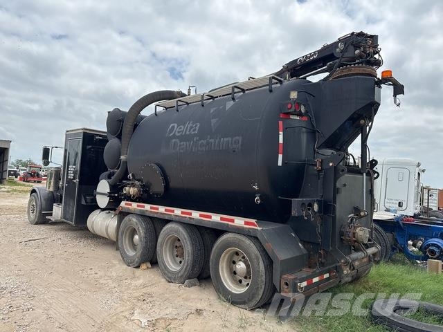 Peterbilt 389 Pelle sur chenilles