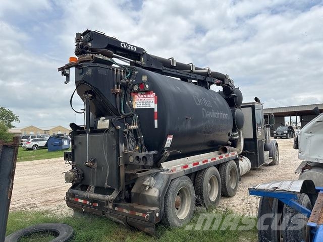 Peterbilt 389 Pelle sur chenilles