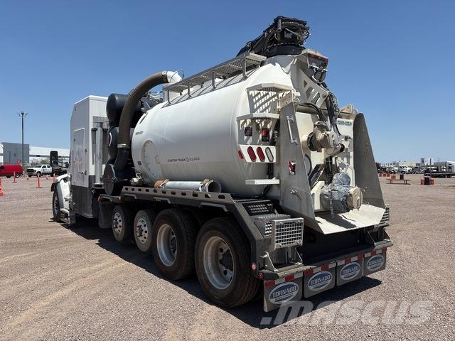 Peterbilt 548 حفارات زحافة