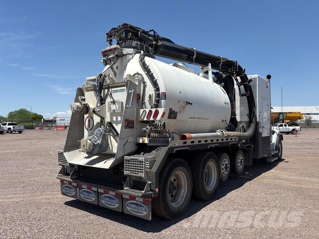 Peterbilt 548 حفارات زحافة