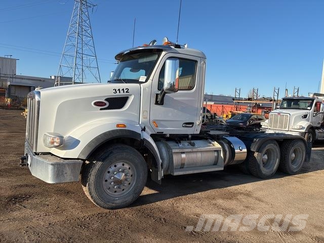 Peterbilt 567 Camiones tractor