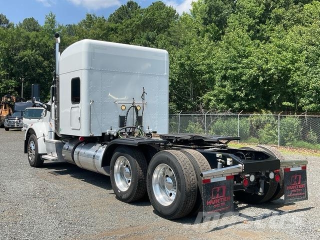 Peterbilt 567 Prime Movers