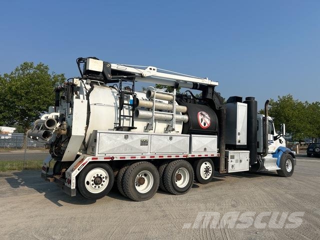 Peterbilt 567 Excavadoras sobre orugas