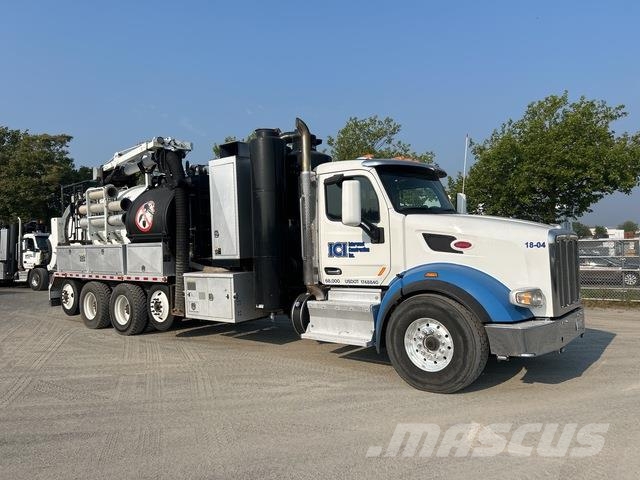 Peterbilt 567 Excavadoras sobre orugas