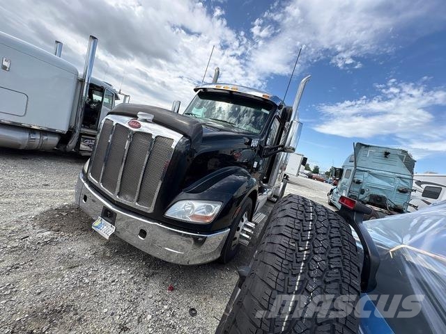 Peterbilt 579 Sadulveokid
