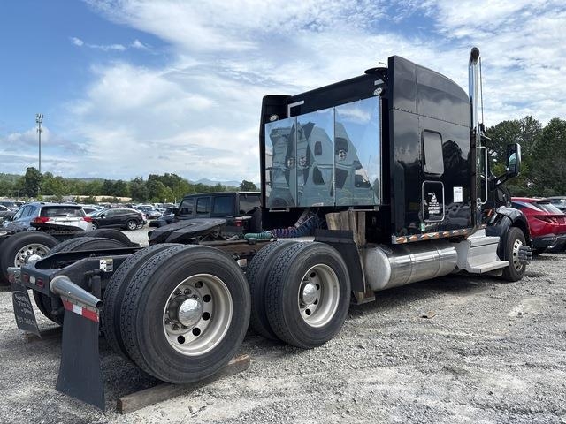 Peterbilt 579 Sadulveokid