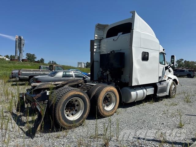Peterbilt 579 Naudoti vilkikai