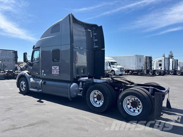Peterbilt 579 Tractor Units