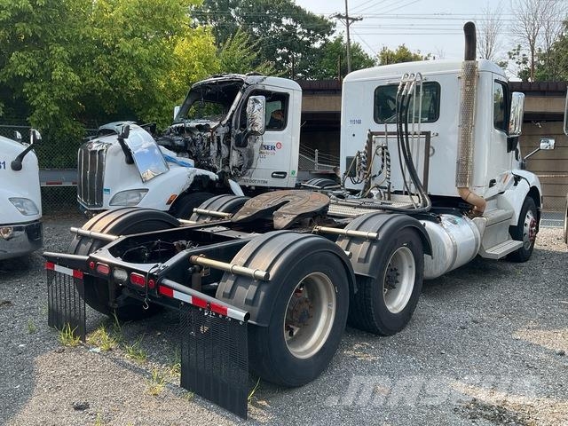 Peterbilt 579 وحدات الجر