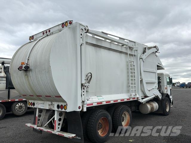Peterbilt COE 320 Kamioni za otpad