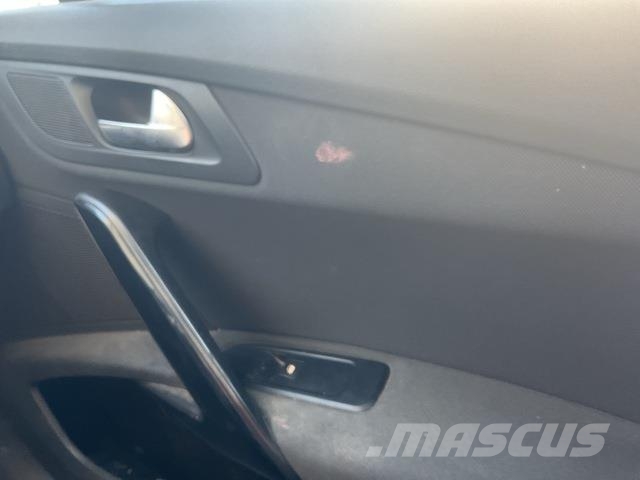 Peugeot 508 سيارات
