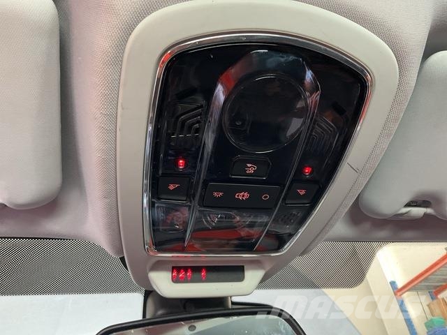Peugeot 508 سيارات