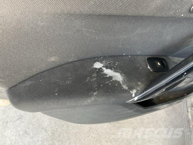 Peugeot 508 سيارات