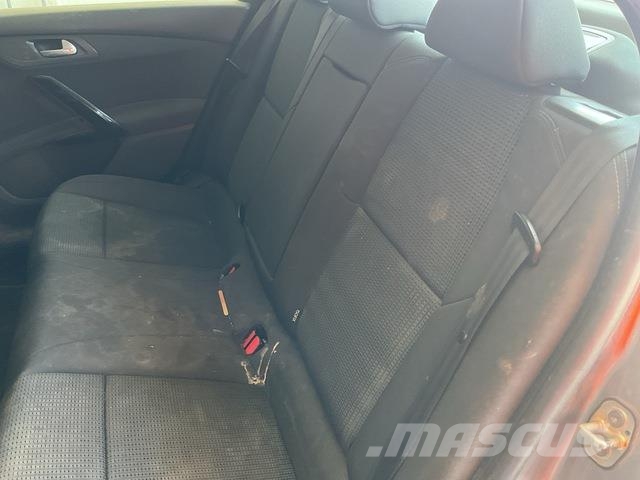 Peugeot 508 سيارات