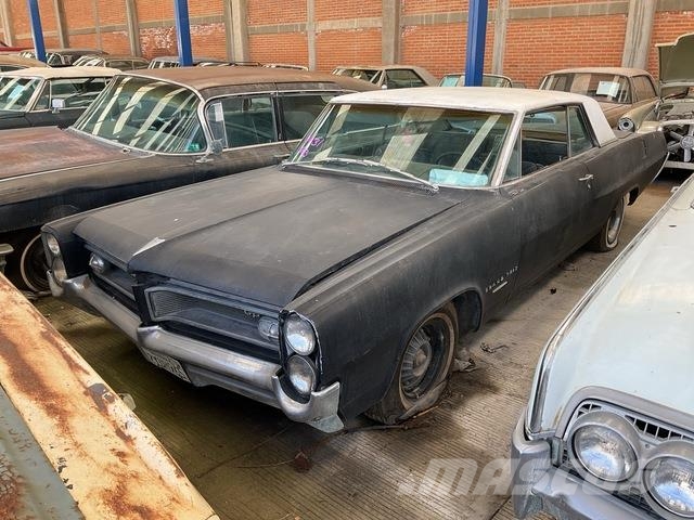 Pontiac Grand Prix Автомобілі