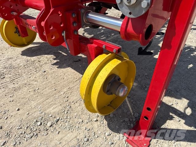 Pöttinger FLEXCARE V4700 Cultivatoren