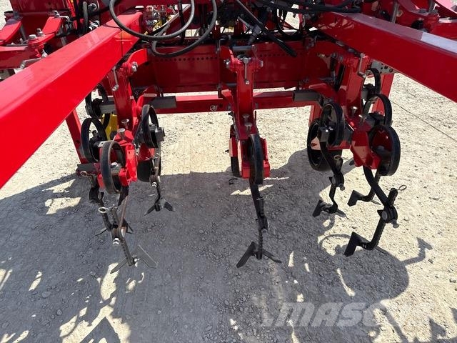 Pöttinger FLEXCARE V4700 Cultivatoren