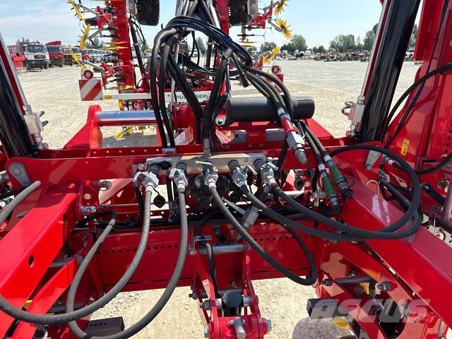 Pöttinger FLEXCARE V4700 Cultivatoren