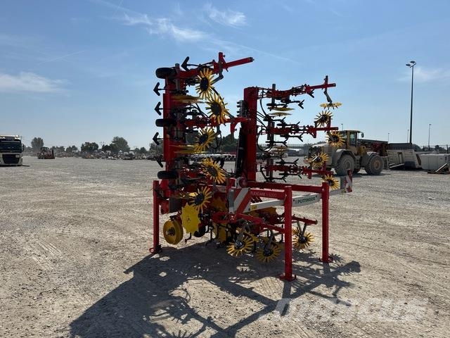 Pöttinger FLEXCARE V6200 Cultivatoare
