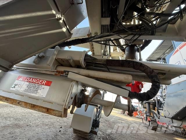 Power Curber 5700D معدات البناء - غير ذلك