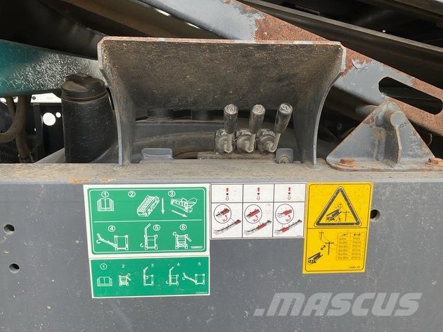 Powerscreen 1400X Screeners
